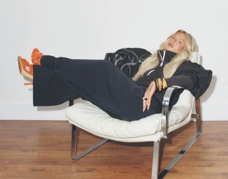 SELENEE x Skye Newman for HUNGER MAGAZINE